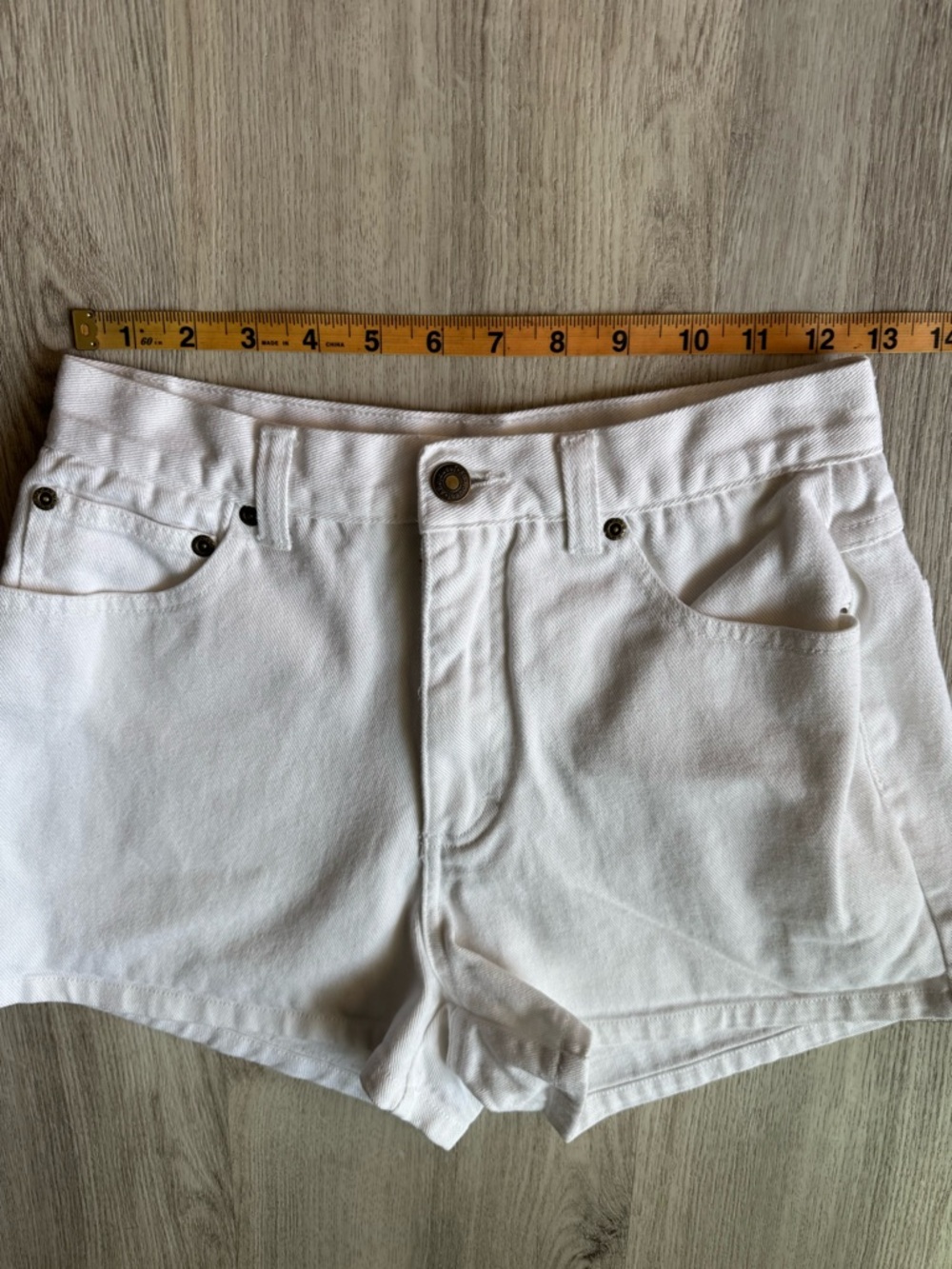 Vintage 90’s Newport News Jeanology White Cotton Denim High Waist Jean Shorts 25 - Picture 7 of 7